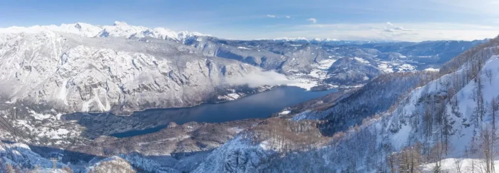 Vogel skisportssted med udsigt over Bohinj-søen